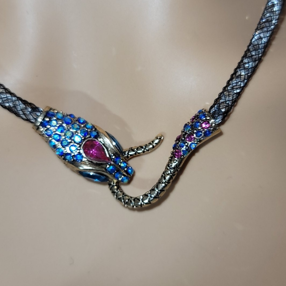 Betsey Johnson  Snake Mesh Collar - Picture 5 of 10
